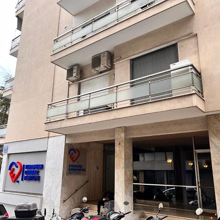 Feel Like Home Concert Hall Apartment - Sem Athena Bagian luar foto