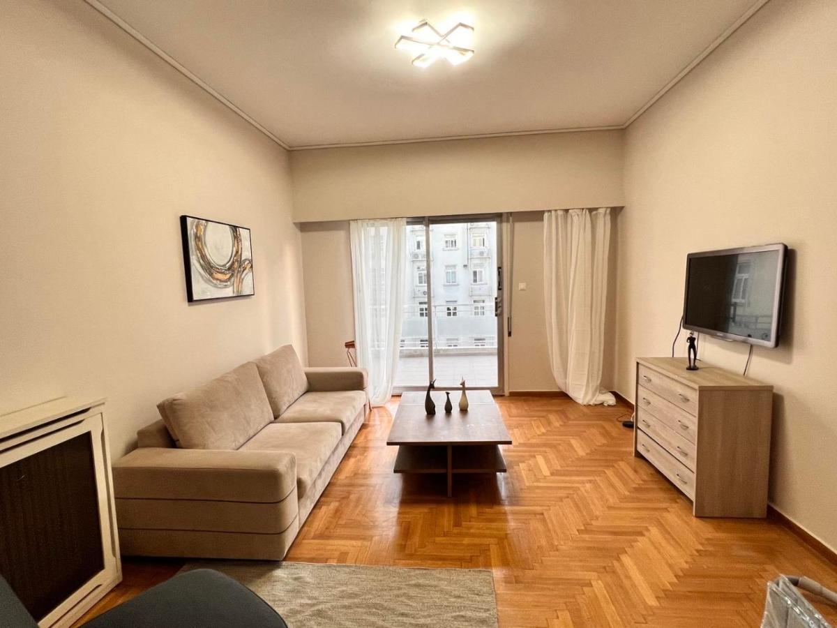 Feel Like Home Concert Hall Apartment - Sem Athena Bagian luar foto