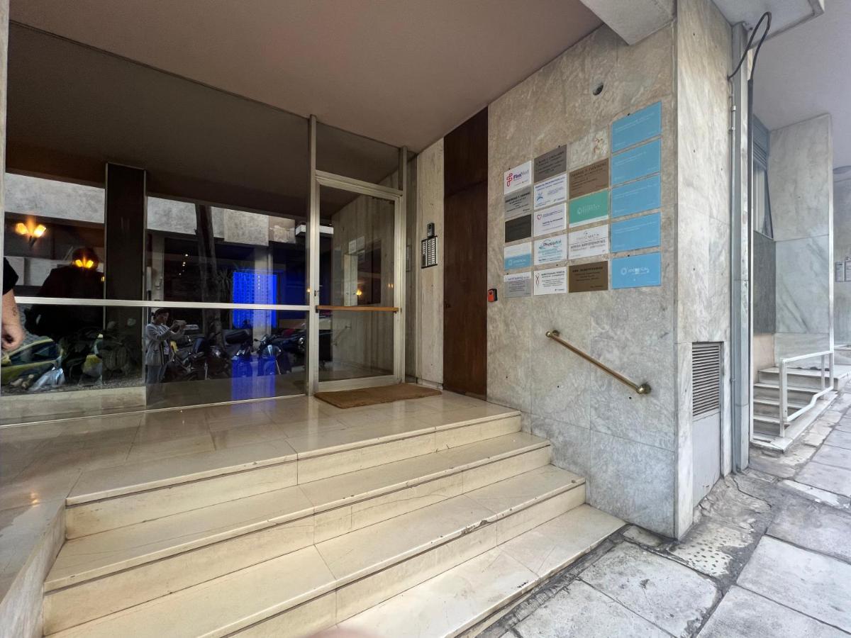 Feel Like Home Concert Hall Apartment - Sem Athena Bagian luar foto
